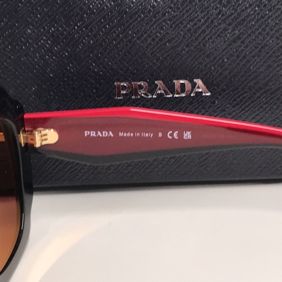 New Authentic Prada Black & Red Sunglasses – Modern Luxury Design PR16Y - Picture 12 of 14
